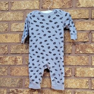Old Navy Gray and Black Hedgehog One Piece With Button Snap Botton 3-6 Months